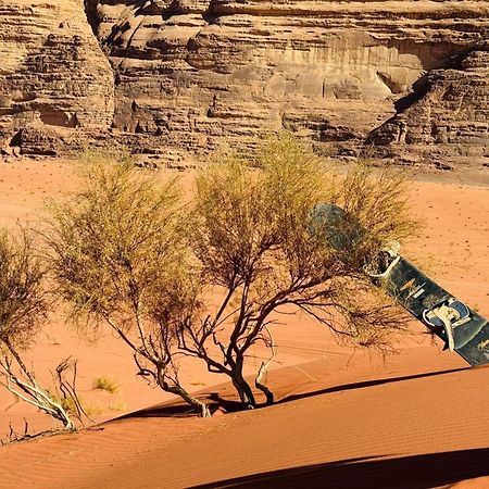 Wadi Rum Mundo Camp Акаба Екстериор снимка