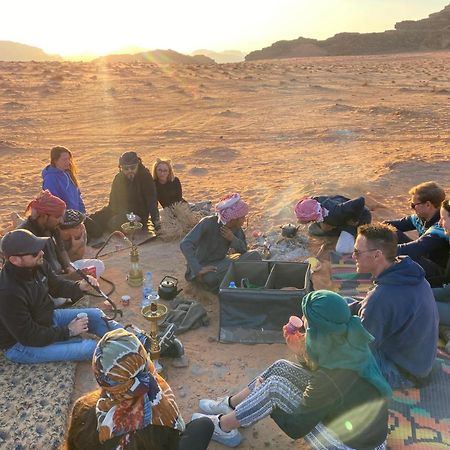 Wadi Rum Mundo Camp Акаба Екстериор снимка
