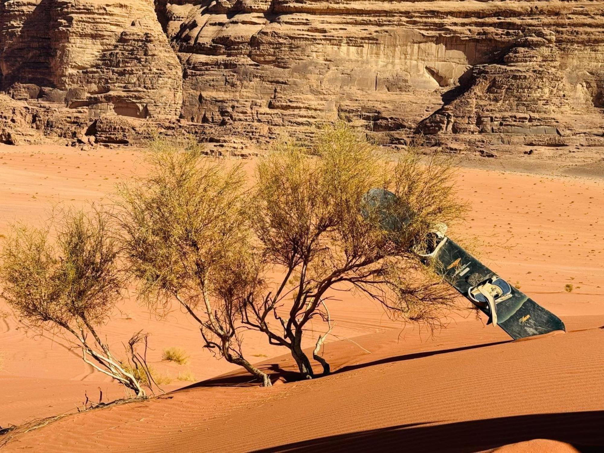 Wadi Rum Mundo Camp Акаба Екстериор снимка